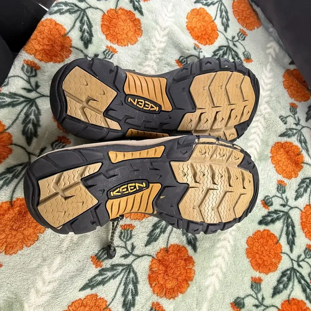 Keen Newport H2 Sandals Hiking Water Shoes Brown men's 9 Raven Aluminum